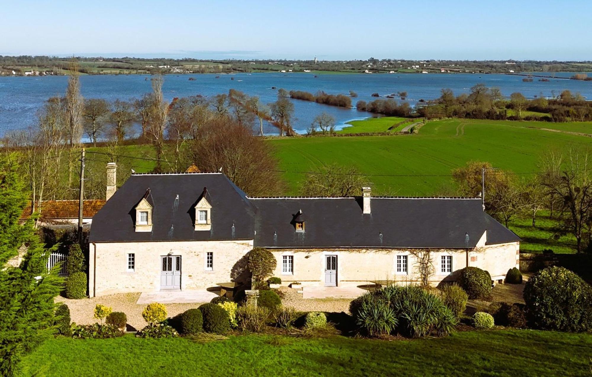 Le Domaine Des Roseraies Monfreville ภายนอก รูปภาพ